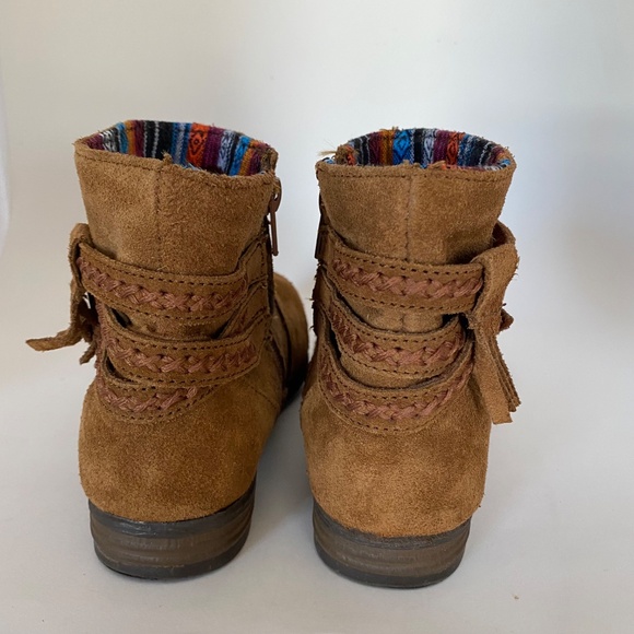 Minnetonka Dixson Brown Suede Bootie - Picture 3 of 9